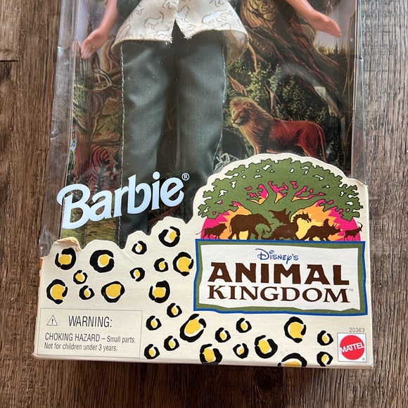 1998 Disney’s Animal Kingdom Barbie - Picture 3 of 6